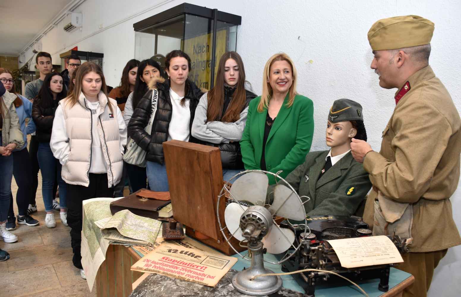 Exposición sobre la Segunda Guerra Mundial Exposición sobre la Segunda Guerra Mundial