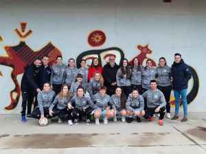 Fútbol femenino en el centro penitenciario en actos 8-M