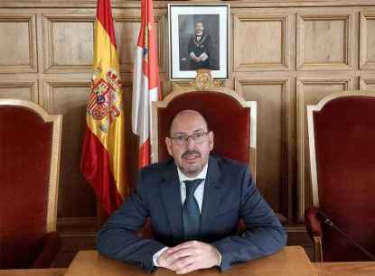 Renuncia del presidente de la Audiencia provincial