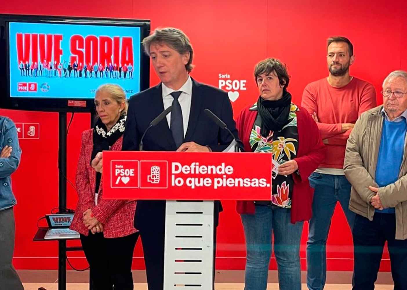 Martínez busca modelo de ciudad del siglo XXI Martínez busca modelo de ciudad del siglo XXI