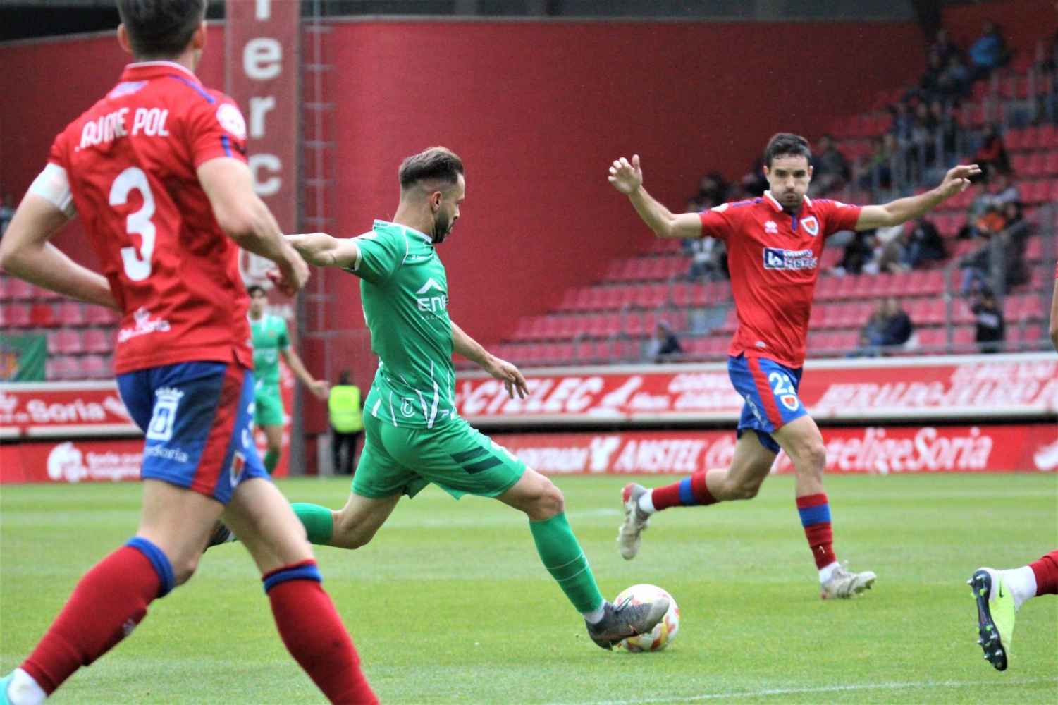 El Numancia consuma un nuevo descenso