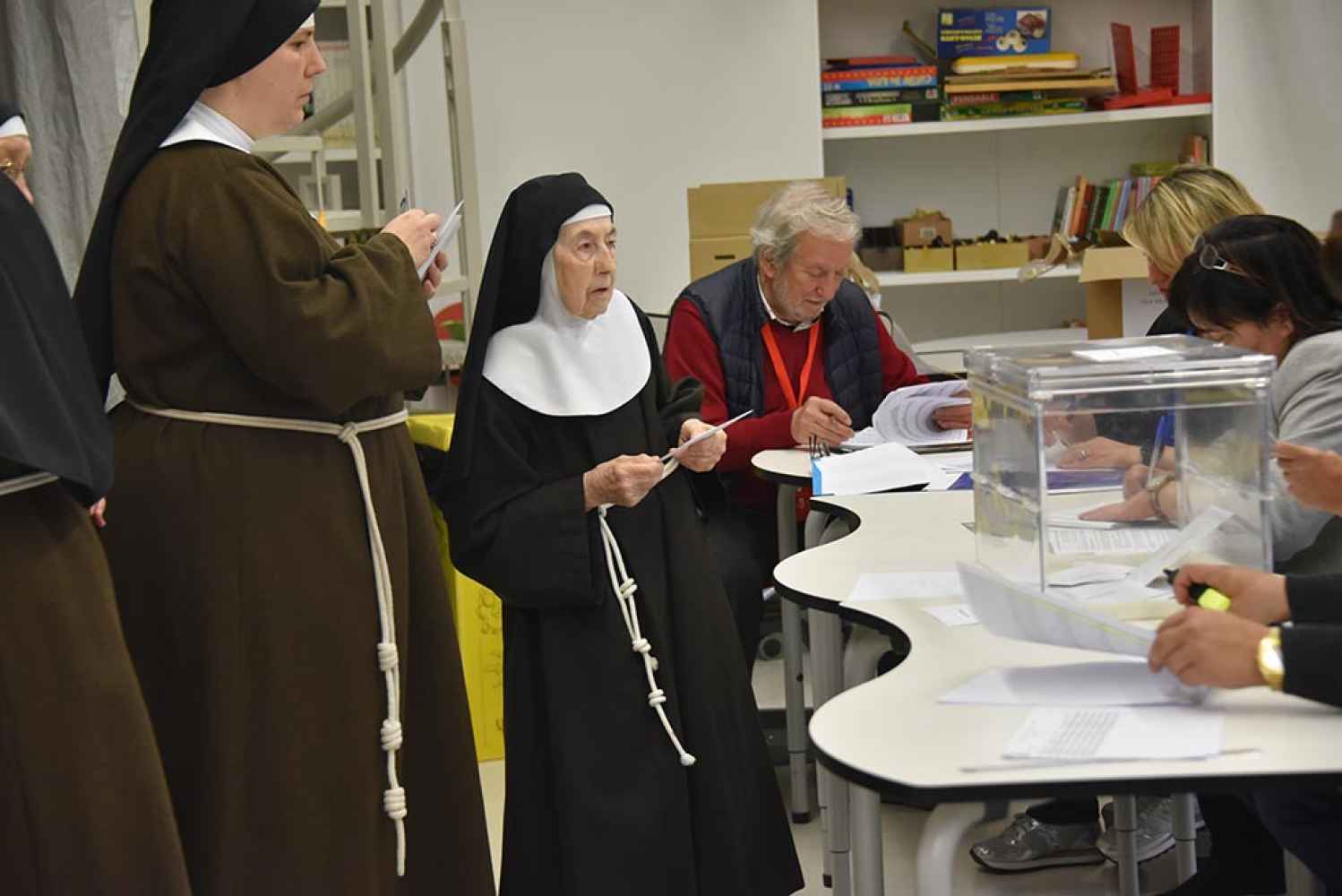 28M: votaciones para todos - fotos