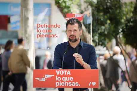 Tudanca, de campaña electoral en El Burgo y la Ribera