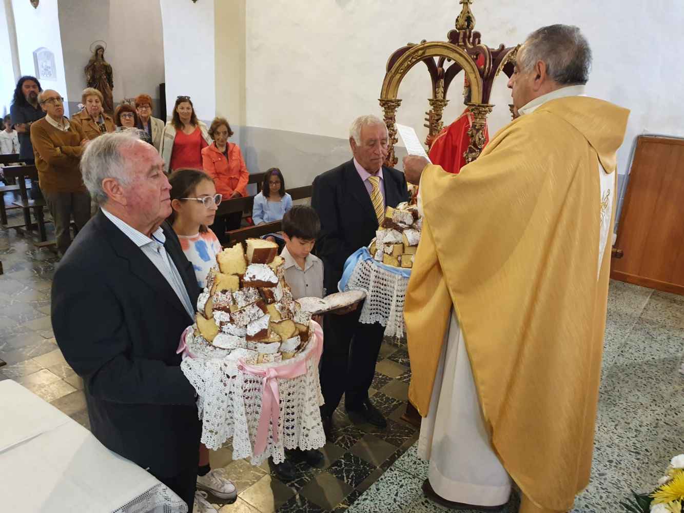 Fuentestrún celebra la fiesta de la Santísima Trinidad Fuentestrún celebra la fiesta de la Santísima Trinidad