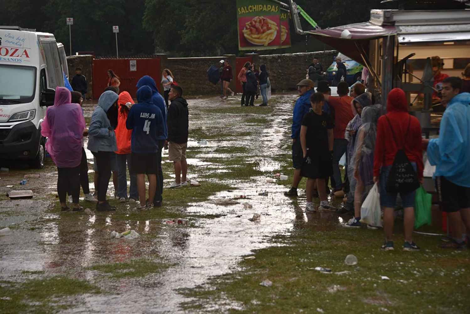 Una tormenta agua "La Compra" - fotos