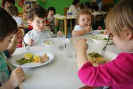 Nueva línea de becas de comedor para escolares