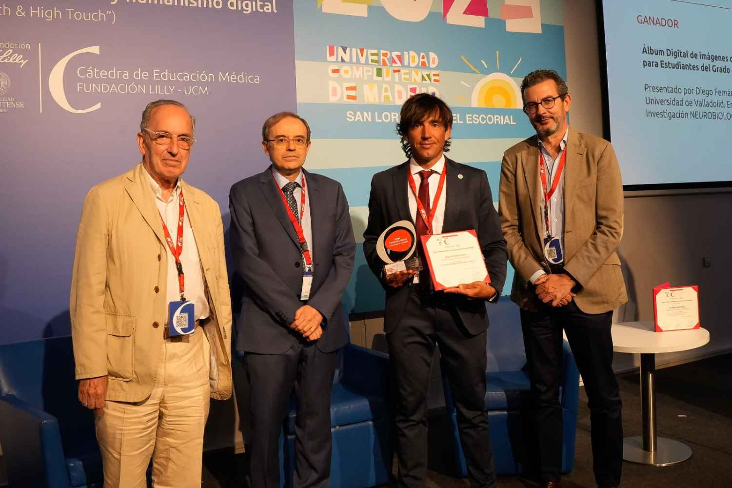 Premio para el profesor Fernández Lázaro Premio para el profesor Fernández Lázaro