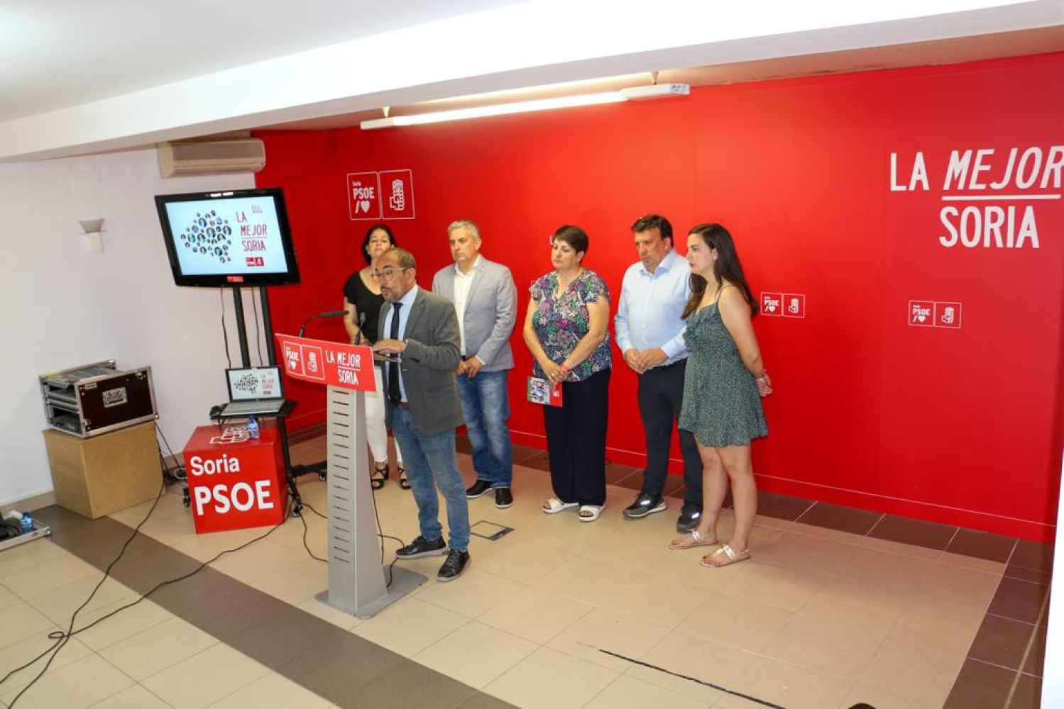 El PSOE asegura que sólo él garantiza inversiones