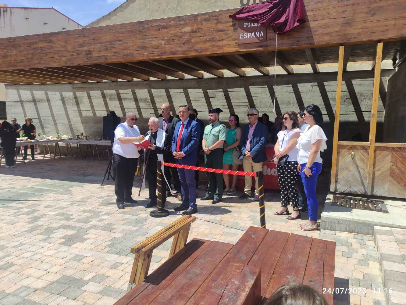 Osma inaugura su nueva plaza de España