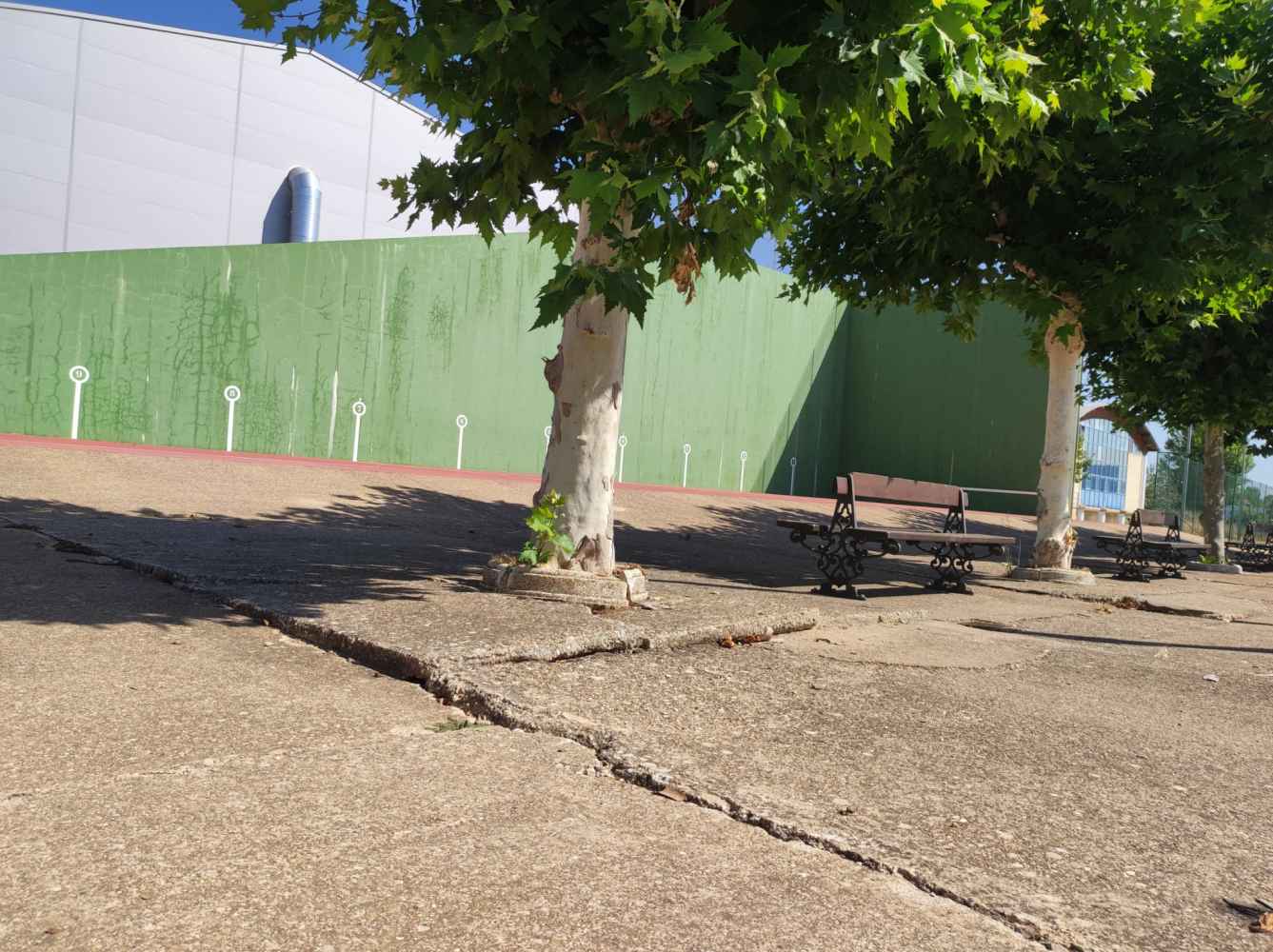 En ejecución 300.000 euros en redes y pavimentaciones En ejecución 300.000 euros en redes y pavimentaciones