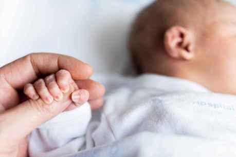 Más de 9.500 prestaciones por nacimiento y cuidado del menor