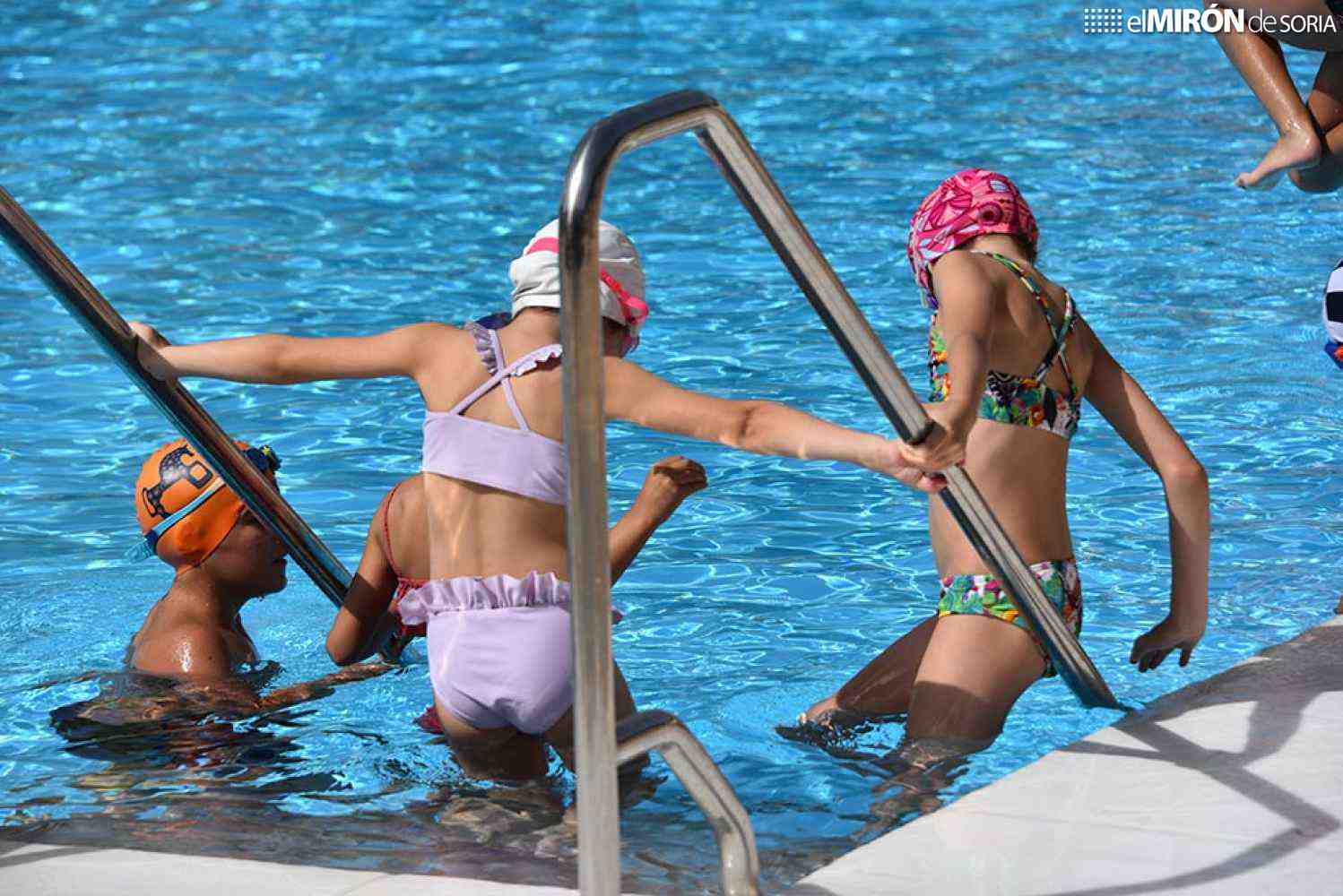 Las piscinas superan los 27.000 usuarios en verano