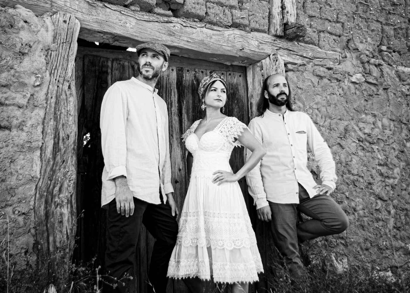 Nuevo disco de Mara Row y los hermanos Romero Nuevo disco de Mara Row y los hermanos Romero