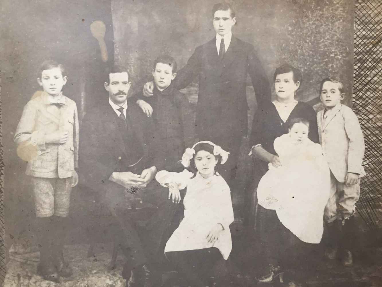 Historia de búsqueda de orígenes en El Royo