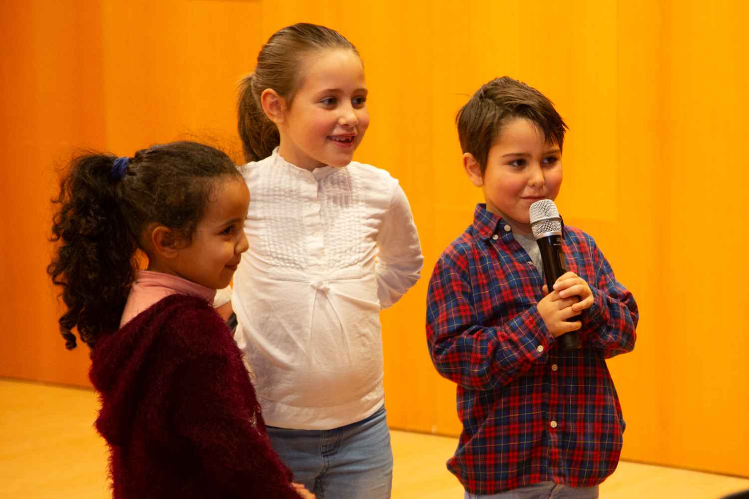 Los niños enseñan una Tierras Altas de cine en Presura Los niños enseñan una Tierras Altas de cine en Presura