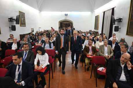 Gallardo ensalza el fútbol como escuela de valores