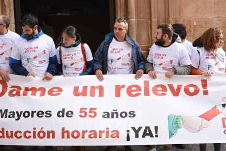 CC.OO. pide relevo a docentes mayores de 55 años