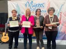 De Gregorio clausura encuentro "Mujeres en danza"