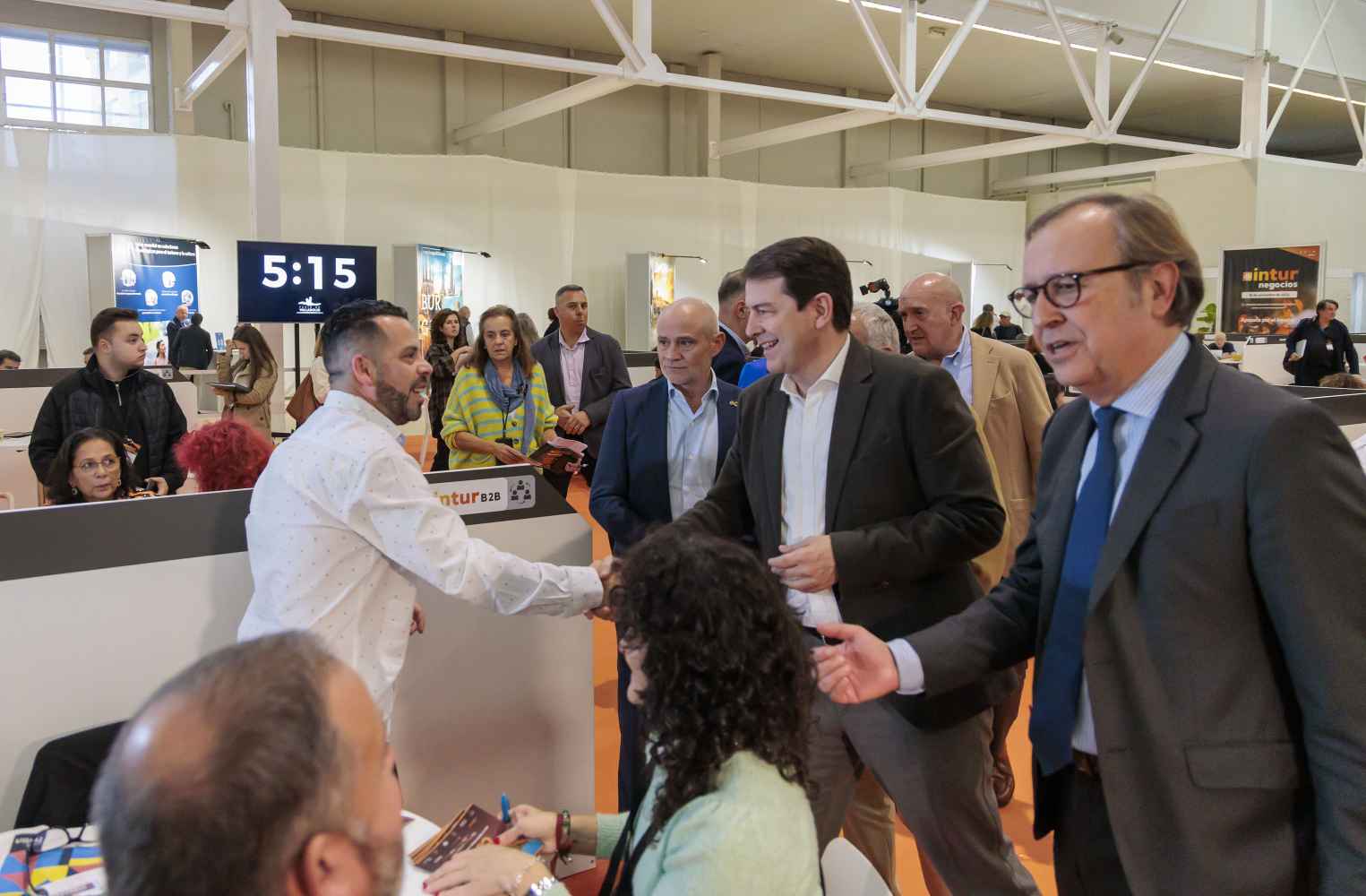 INTUR potencia rutas del Vino y Posadas Reales INTUR potencia rutas del Vino y Posadas Reales