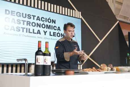 Enogastronomía y cultura protagonizan INTUR