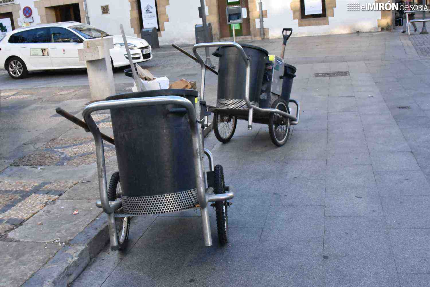 El Ayuntamiento dobla servicio de limpieza y pide colaboración en 