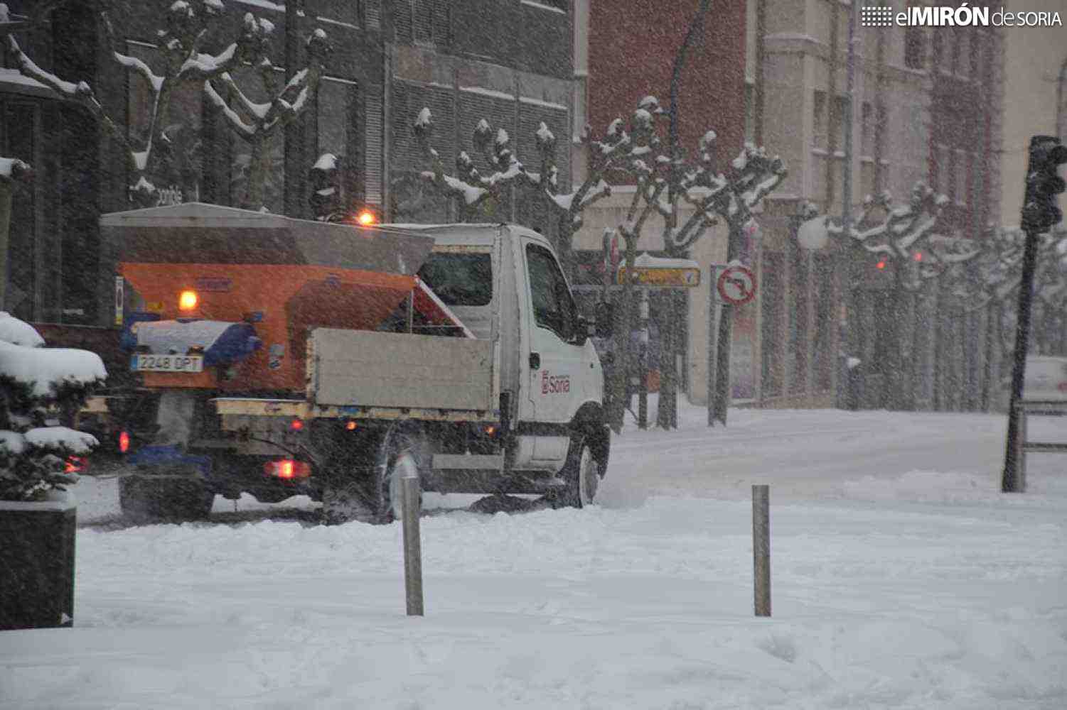 La DGT recomienda planificar viaje ante previsión de nevadas en la Península