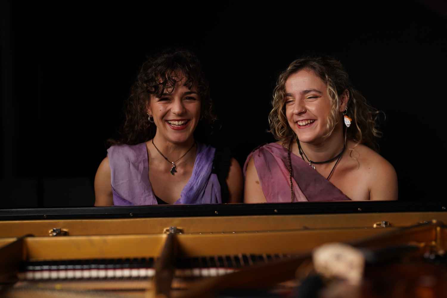 La violinista Arabela de Miguel presenta Ebenum Dúo en el Casino La violinista Arabela de Miguel presenta Ebenum Dúo en el Casino