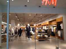 H&M plantea despido colectivo que afecta a tienda de Camaretas