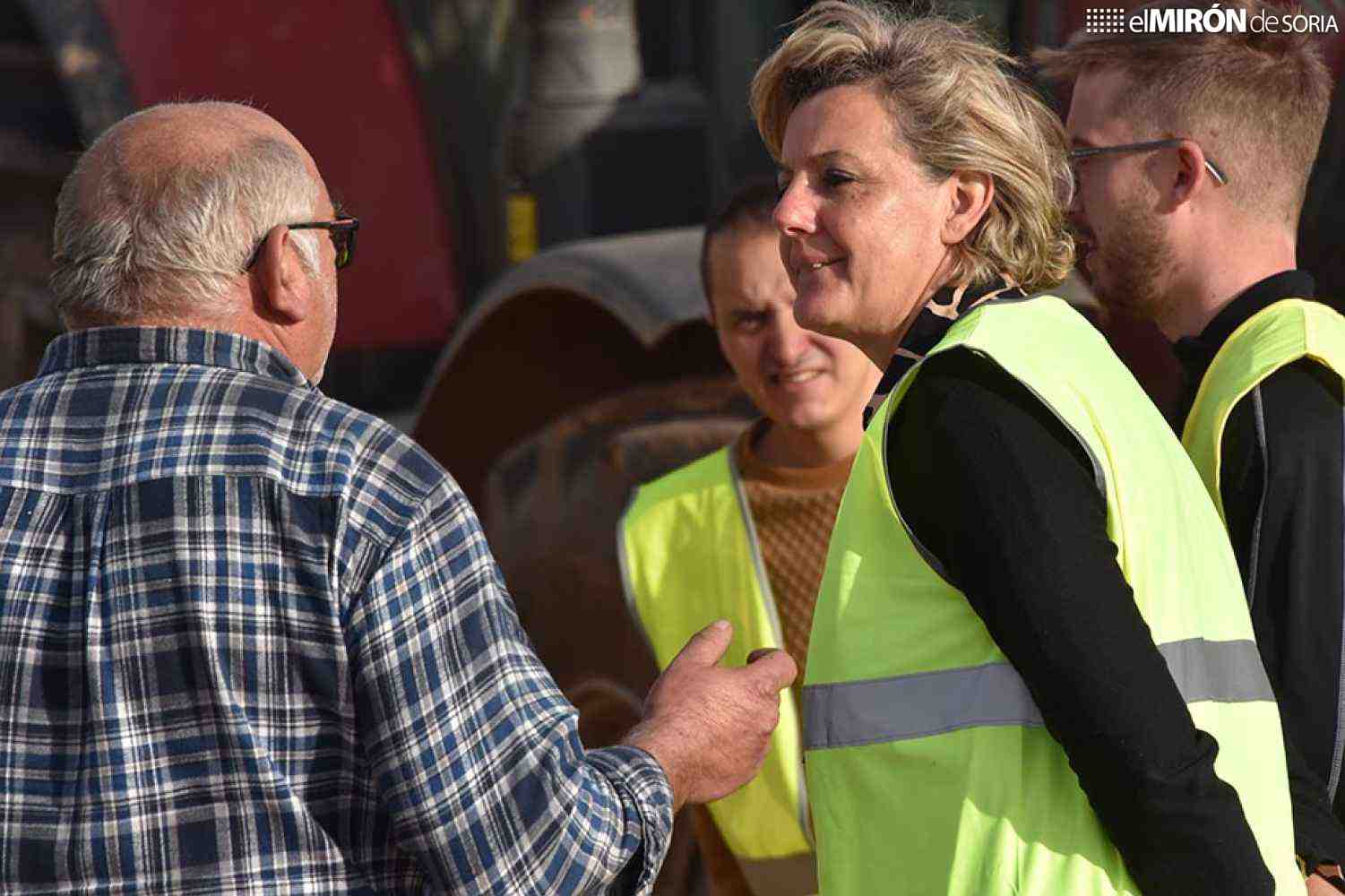 Los agricultores se manifiestan ante Subdelegación en Soria