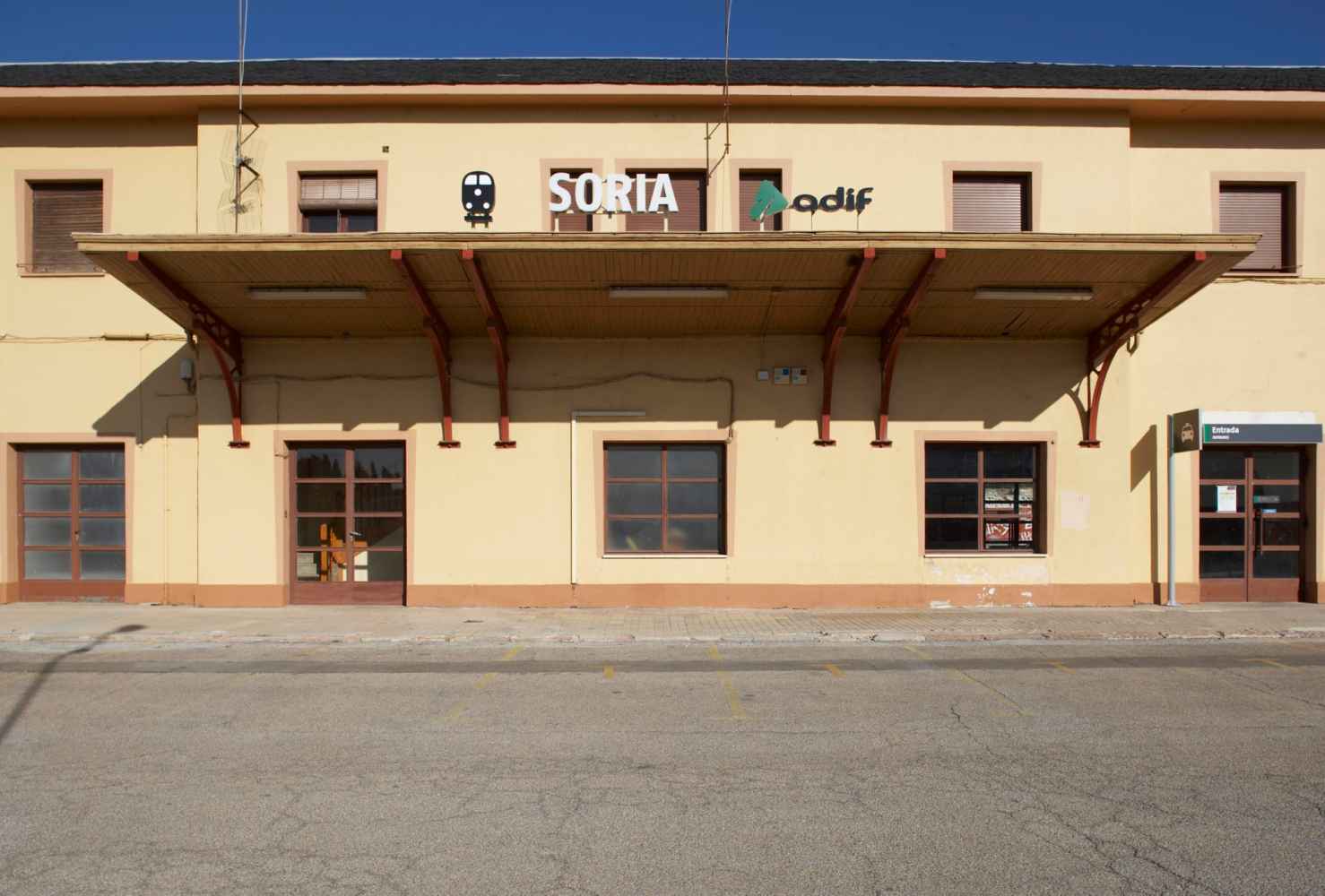 Adif fomenta movilidad sostenible con recargas para vehículos eléctricos