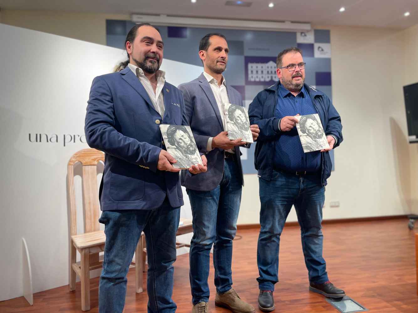 Publicado libro de 75 aniversario de Cofradía de las 7 Palabras de Soria Publicado libro de 75 aniversario de Cofradía de las 7 Palabras de Soria