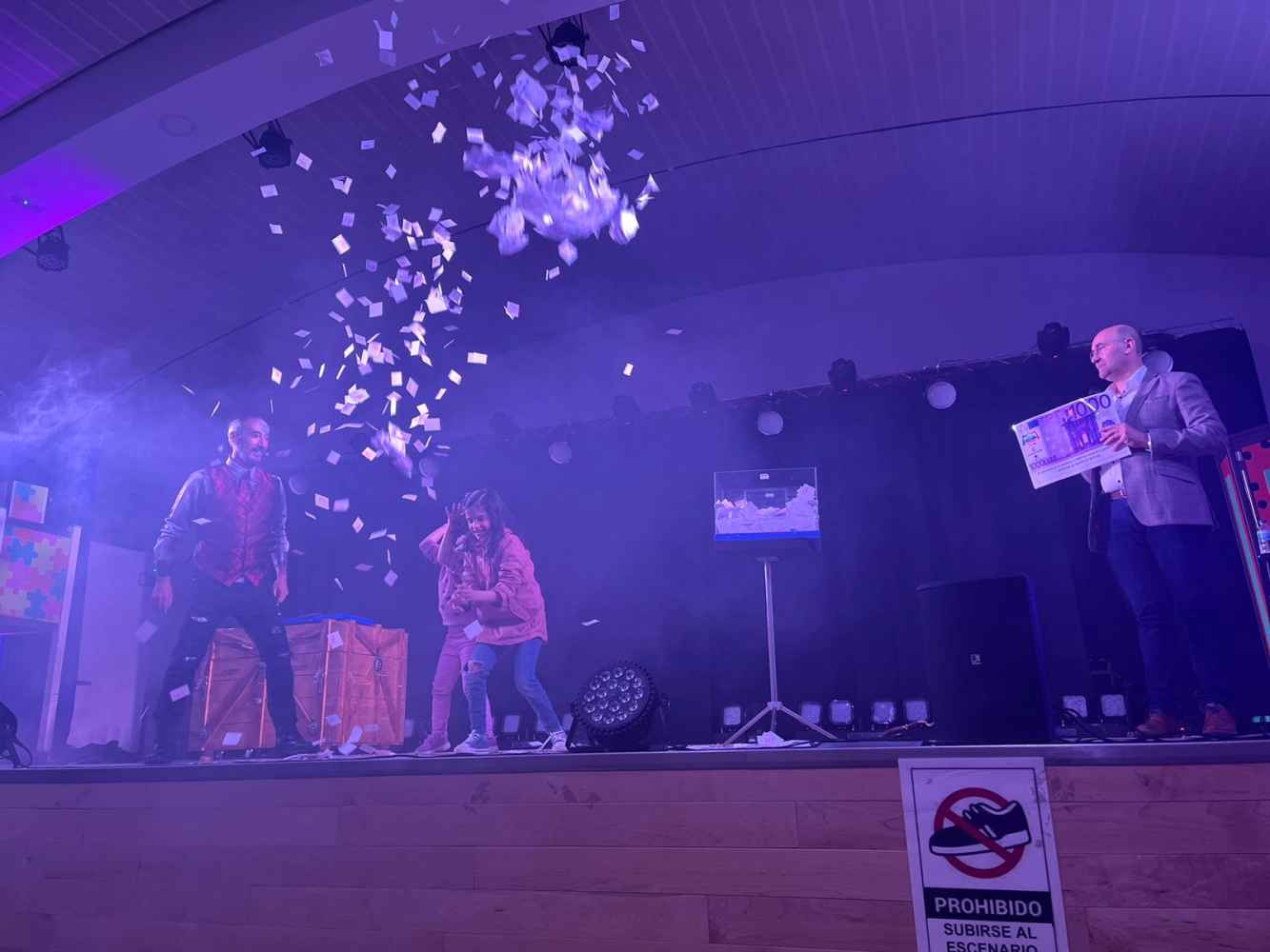 Magia y sorteo de mil euros en Ágreda para incentivar comercio local