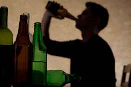 El 75 por ciento de jóvenes entre 14 y 18 años consumió alcohol en 2023