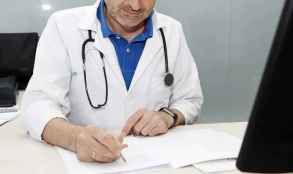 CSIF urge a tomar medidas para incentivar cobertura de médicos de familia