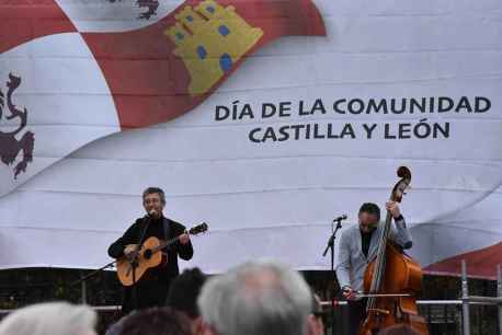 Día de Castilla y León en Soria: premios, música y gastronomia - fotos