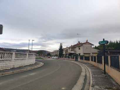 El Burgo emprende nueve obras en las calles de urbanización La Serna 