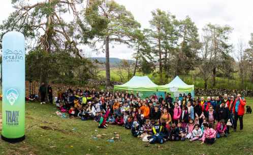 Ciento cincuenta escolares plantan el Bosque Desafío Urbión Solarig