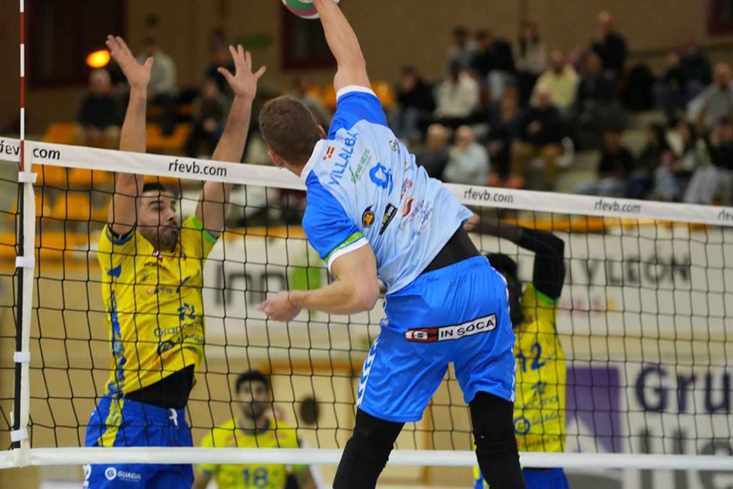 Los celestes vuelven a ganar al Guaguas en la Superliga de voleibol