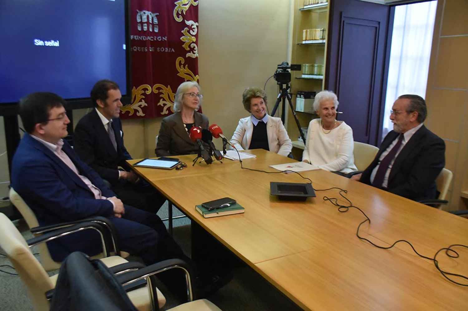Los hispanistas planifican en Soria contenido de próximo congreso en Chile Los hispanistas planifican en Soria contenido de próximo congreso en Chile