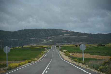 Carretera SO-630, entre Magaña y San Pedro Manrique - fotos