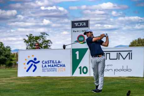 Daniel Berná ultima su puesta a punto para el debut en el Alps Tour 