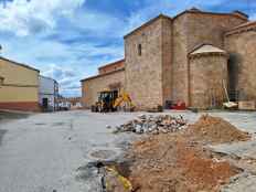Almazán inicia adecuación de entorno de iglesia de Campanario