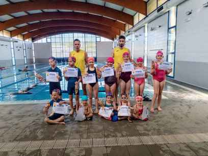 La piscina climatizada de El Burgo cierra su vigésima temporada