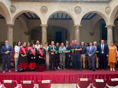 Homenaje del Ayuntamiento a la S.D. Ágreda por su centenario