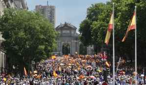 Feijóo pide poner "`punto y final" a legislatura "que ya está perdida" Feijóo pide poner "`punto y final" a legislatura "que ya está perdida"