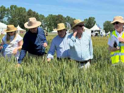 Agricultura apuesta por innovación para atraer a jóvenes al campo