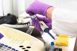 La Junta selecciona 90 proyectos de investigación en biomedicina