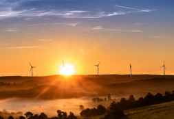 Sumar apuesta por una transición energética justa y pública Sumar apuesta por una transición energética justa y pública