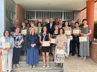 La Junta homenajea a 32 docentes jubilados en Soria