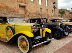 Los vehículos centenarios recorren la provincia de Soria